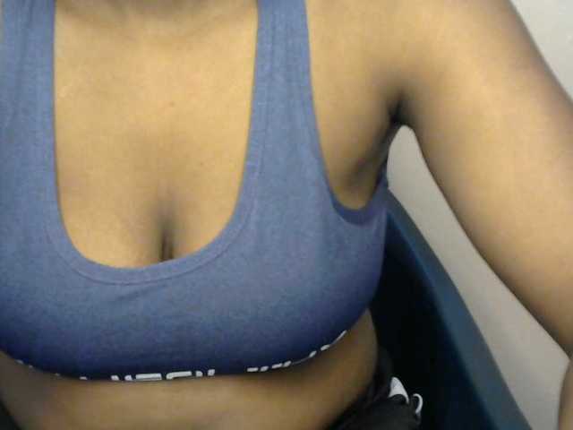 Drippypussy07 live cam on BongaCams