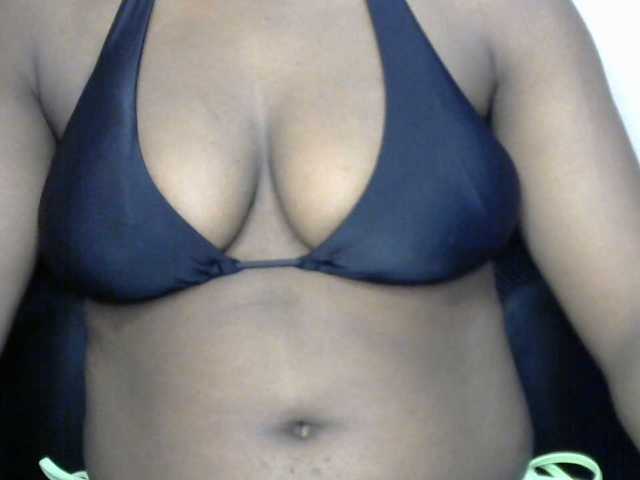 Drippypussy07 live cam on BongaCams