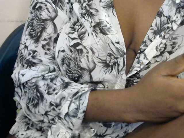 Drippypussy07 live cam on BongaCams