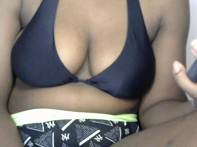 Drippypussy07 live cam on BongaCams