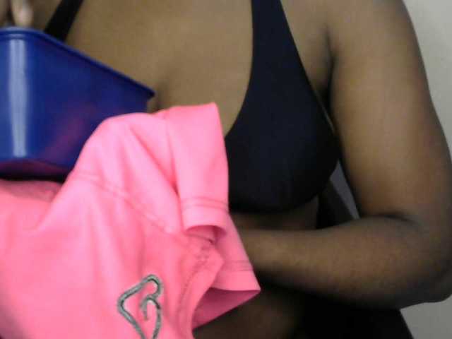 Drippypussy07 live cam on BongaCams