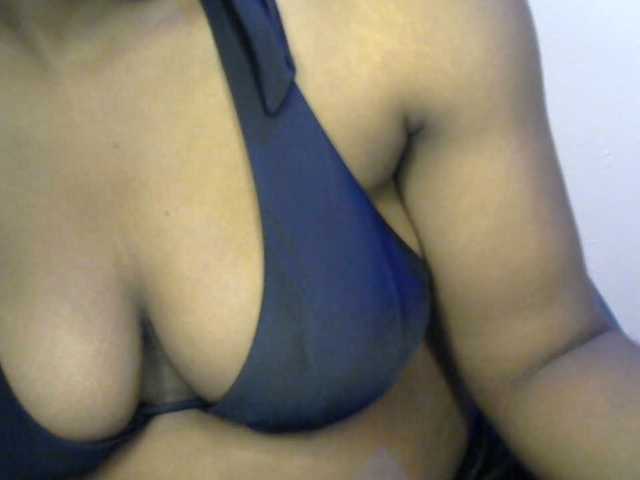 Drippypussy07 live cam on BongaCams