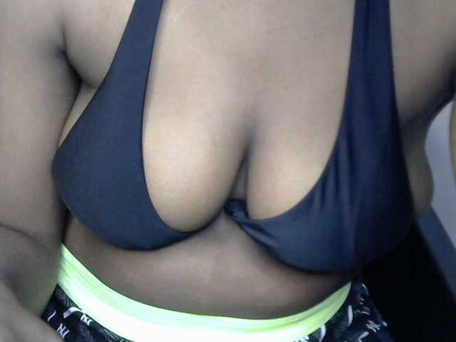 Drippypussy07 live cam on BongaCams