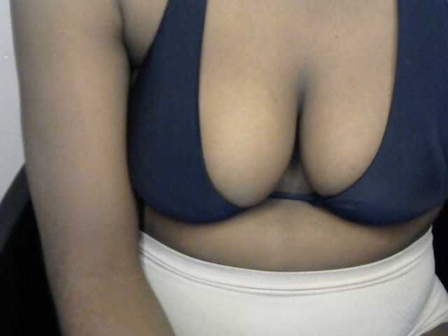 Drippypussy07 live cam on BongaCams