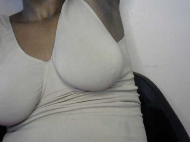 Drippypussy07 live cam on BongaCams