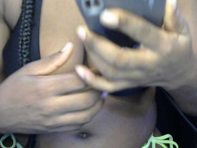 Drippypussy07 live cam on BongaCams