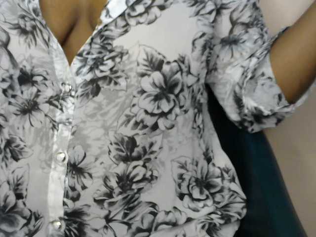 Drippypussy07 live cam on BongaCams
