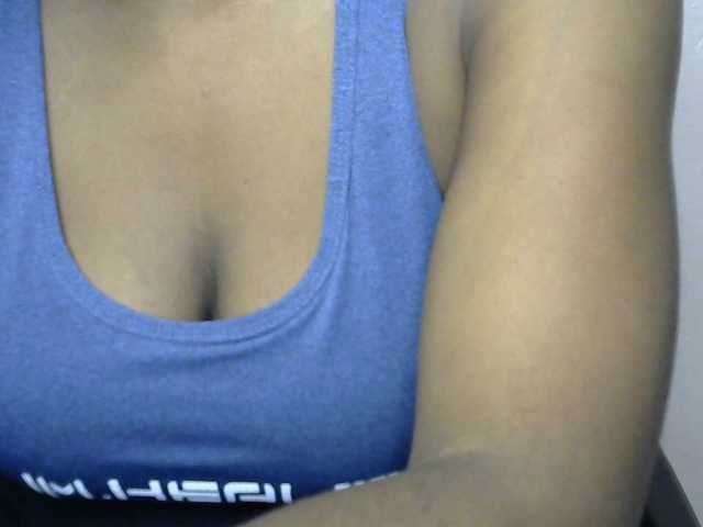 Drippypussy07 live cam on BongaCams