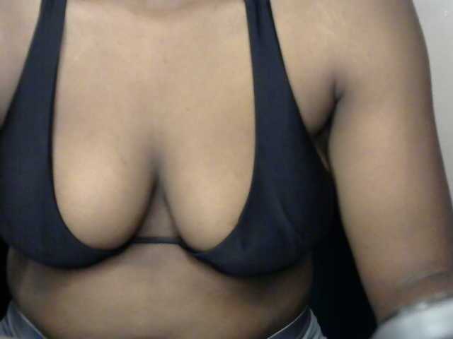 Drippypussy07 live cam on BongaCams