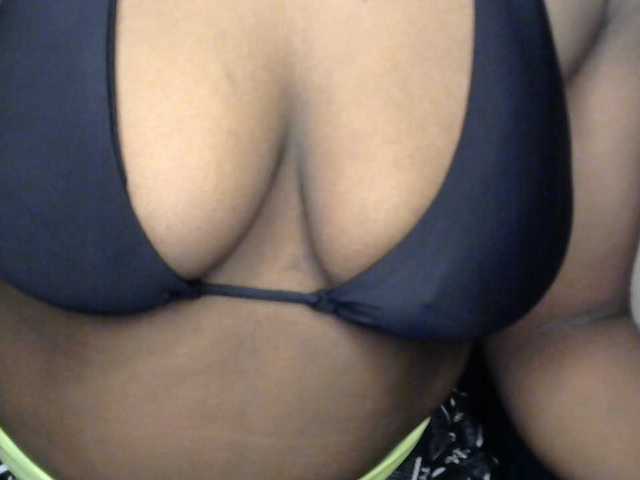 Drippypussy07 — live female cam