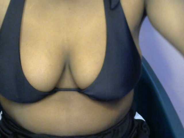 Drippypussy07 live cam on BongaCams