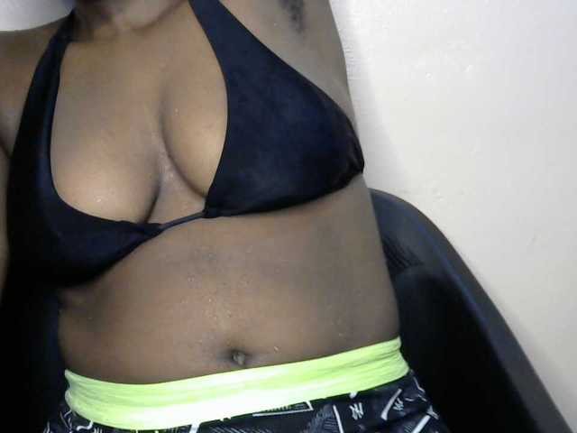 Drippypussy07 live cam on BongaCams
