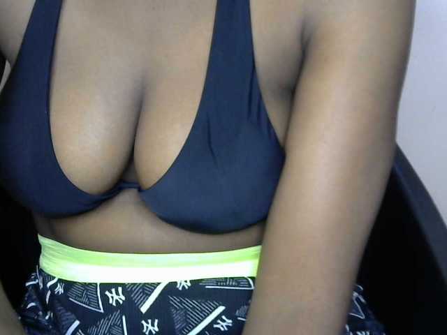 Drippypussy07 live cam on BongaCams