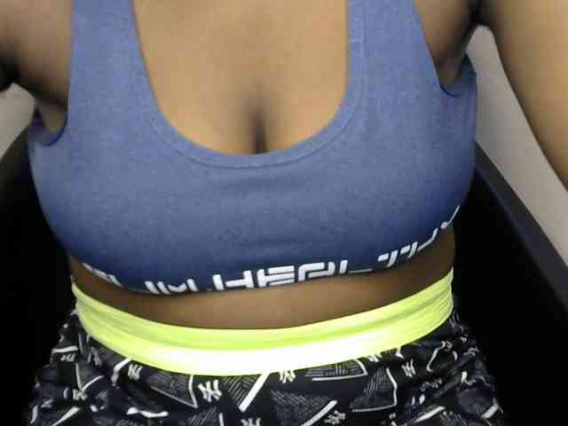 Model: Drippypussy07