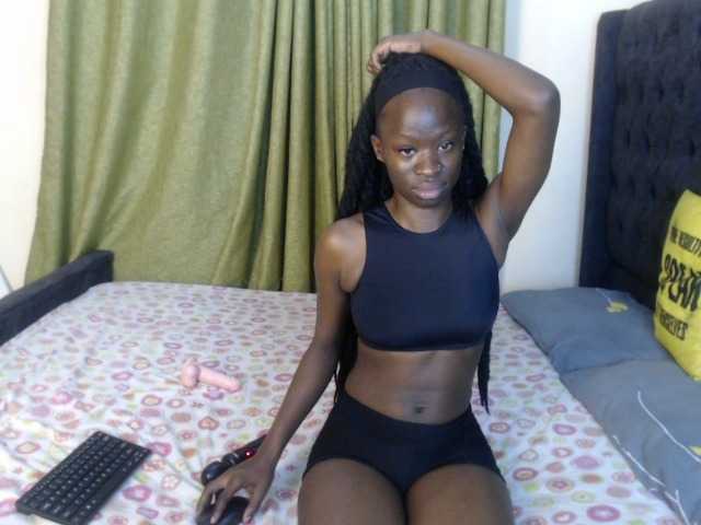 Kiara-Mia live webcam show