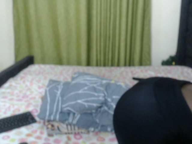 Kiara-Mia live cam on BongaCams