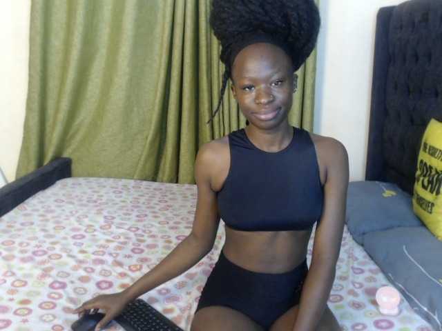 Kiara-Mia live webcam show