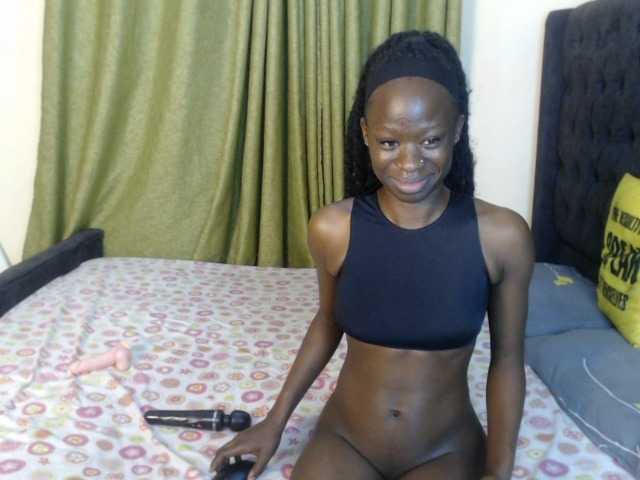 Kiara-Mia live webcam show