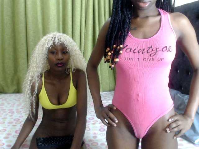 Kiara-Mia live cam on BongaCams