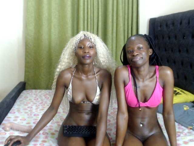 Kiara-Mia live cam on BongaCams