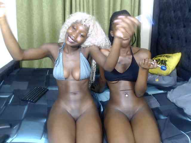 Kiara-mia's cam show statistics and live stream