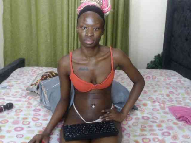 Kiara-Mia webcam