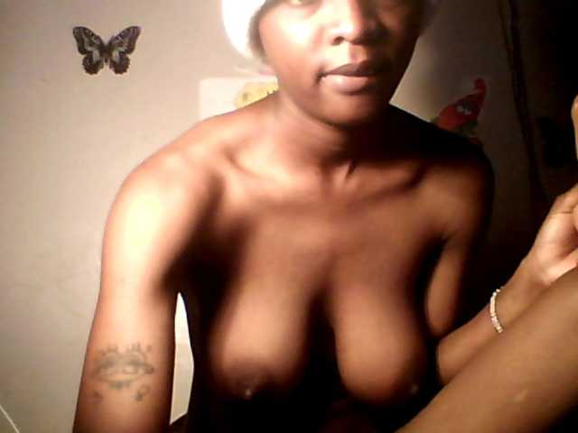 lildiva live cam on BongaCams