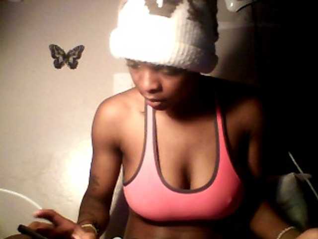 lildiva live cam on BongaCams