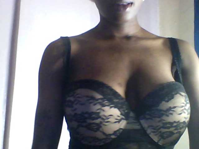 lildiva live cam on BongaCams