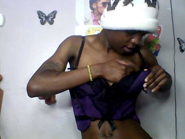 lildiva live cam on BongaCams