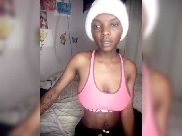 lildiva live cam on BongaCams