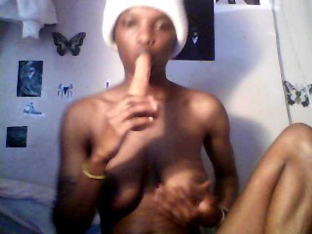 lildiva live cam on BongaCams