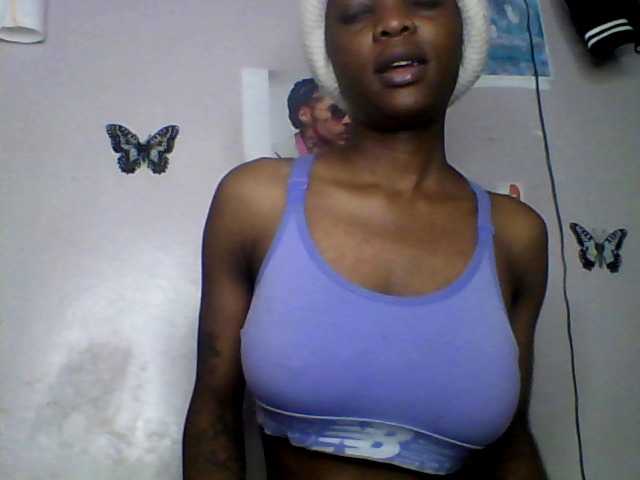 lildiva live cam on BongaCams