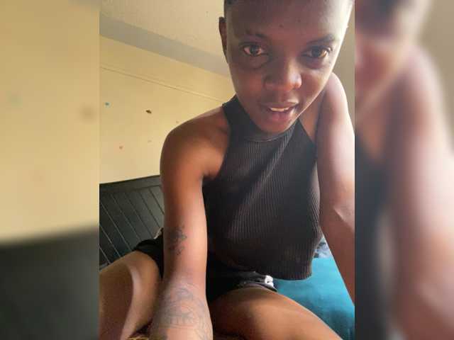 lildiva, live now on BongaCams