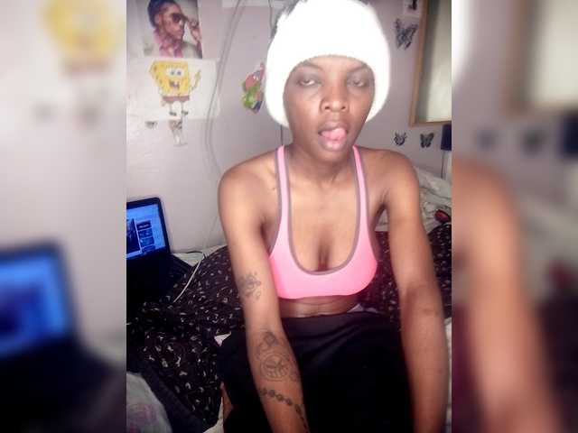 lildiva live cam on BongaCams