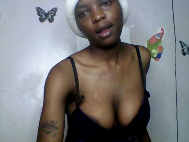 lildiva live cam on BongaCams