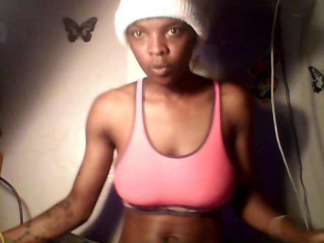 lildiva live cam on BongaCams
