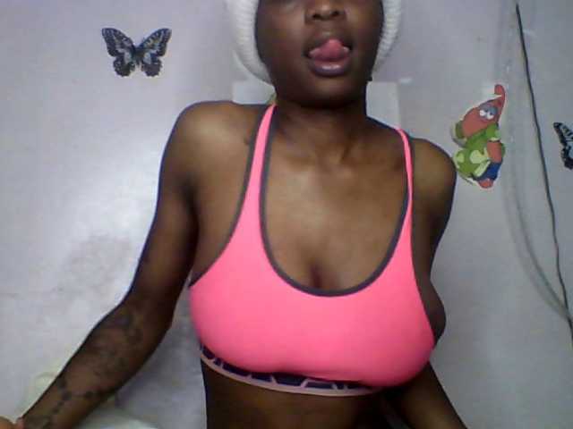 lildiva live cam on BongaCams