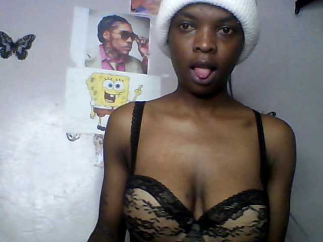 lildiva live cam on BongaCams