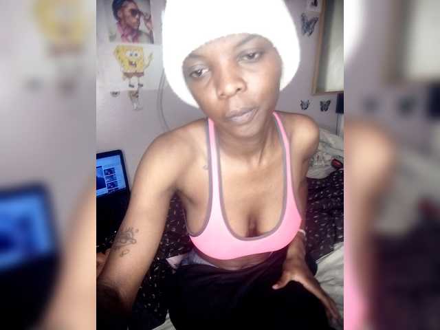 lildiva live cam on BongaCams