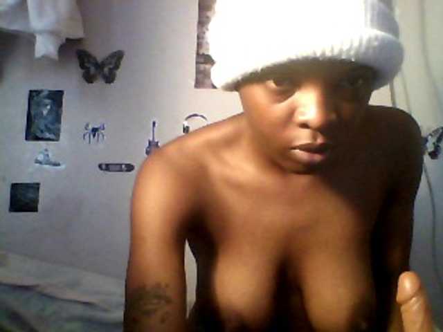 lildiva live cam on BongaCams