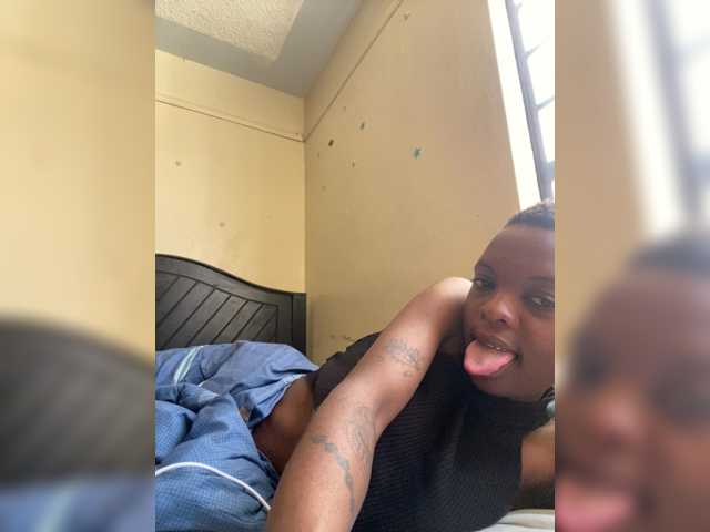 lildiva live cam on BongaCams
