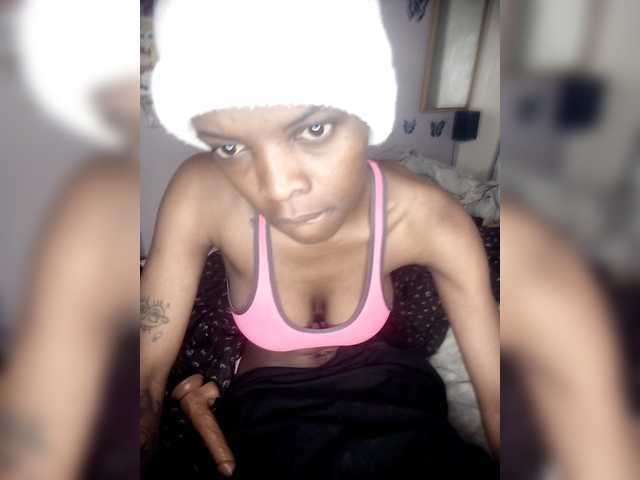 lildiva live cam on BongaCams