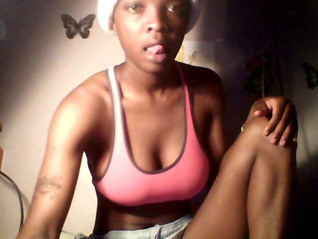 lildiva live cam on BongaCams