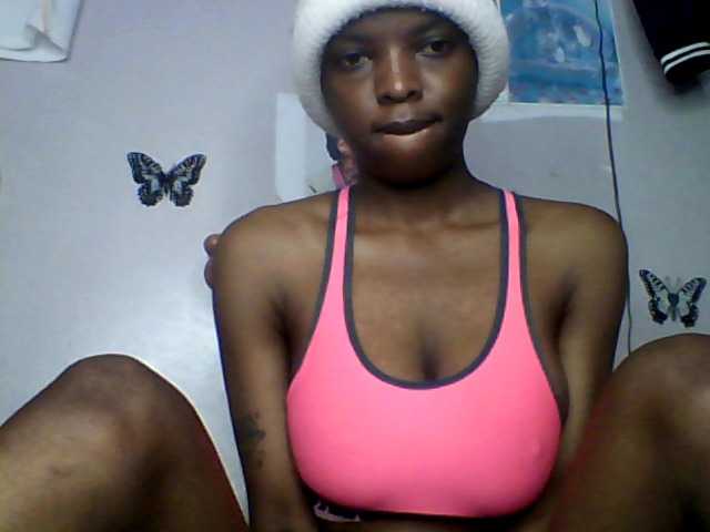 lildiva live cam on BongaCams