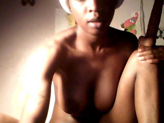 lildiva live cam on BongaCams
