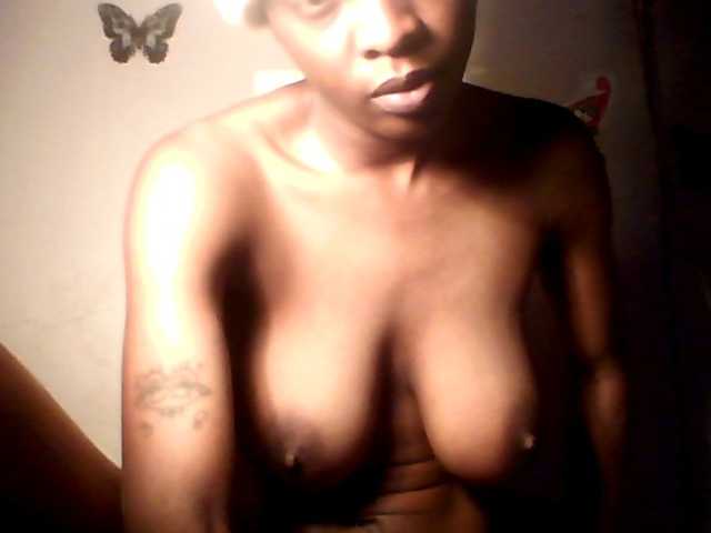 lildiva live cam on BongaCams