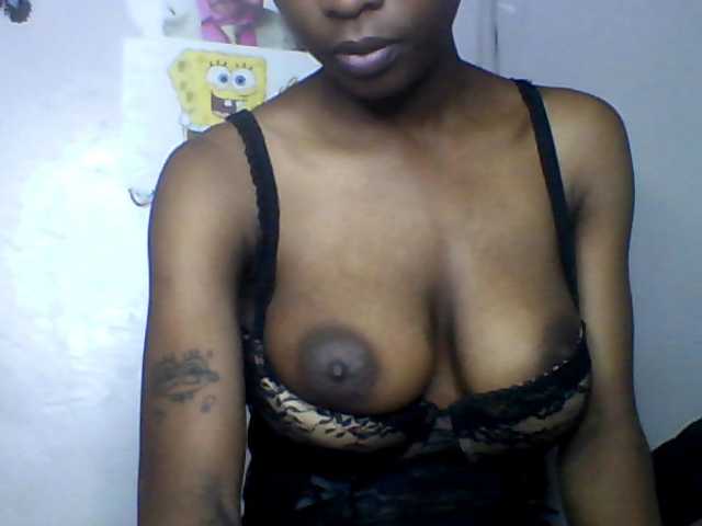 lildiva live cam on BongaCams