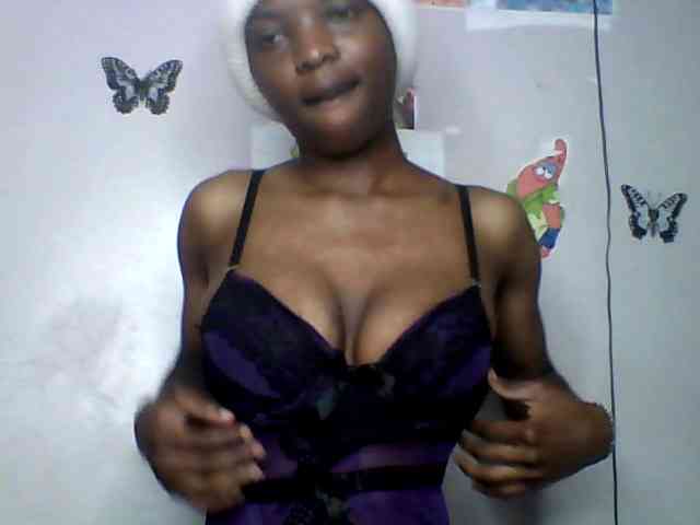 lildiva Live Webcam on BongaCams