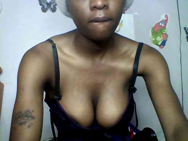 lildiva Live Webcam on BongaCams